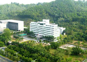 ���������^(q��)ί�hУ